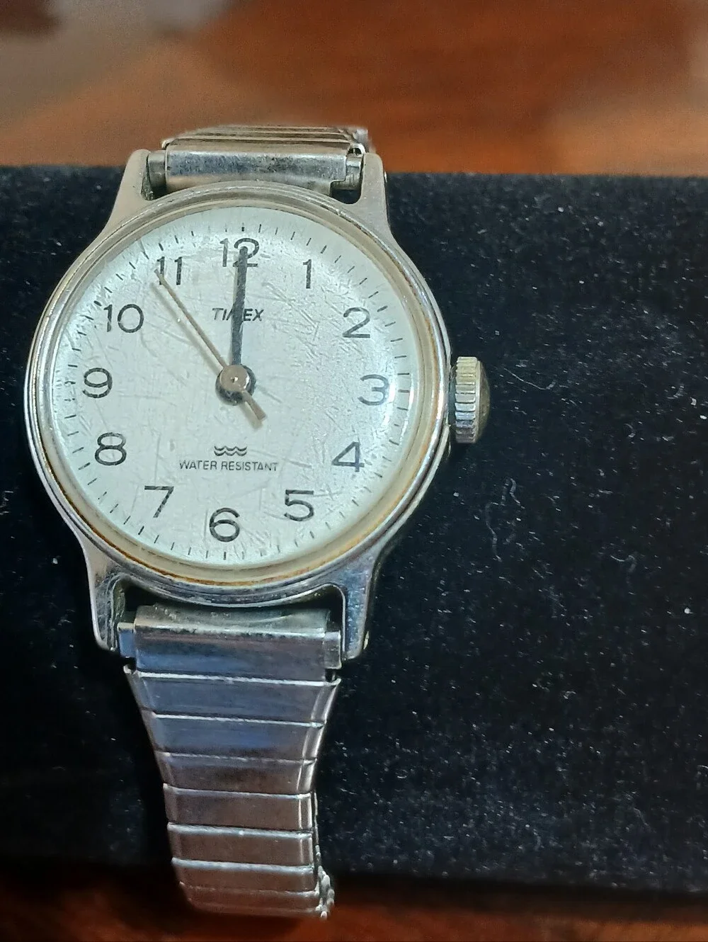 Timex Vintage Analog Watch, Does Work.